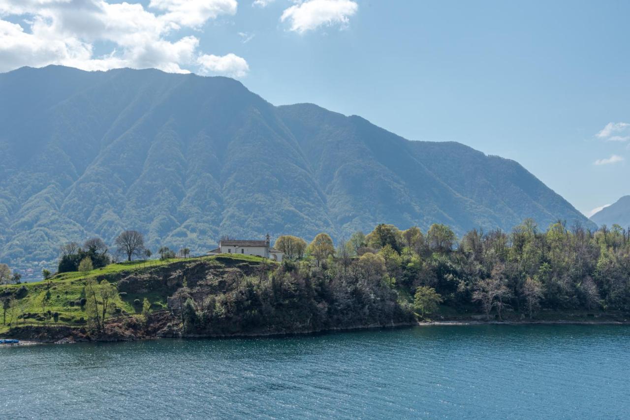 Lake Como Apartment With Balcony And Private Parking Ossuccio Exterior photo